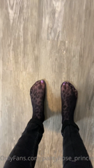 129269917_outfit-of-the-day-doing-some-nylon-shopping-tonight_0.m4v