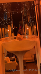 90291044_champagne-glass-chilling_0.m4v