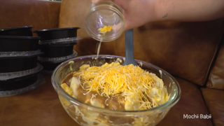 1023110319_belly-bursting-bowl-5k-cal-stuffing-preview_0.mp4