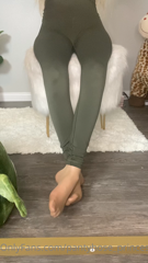 182589742_just-enjoying-the-feeling-of-my-pantyhose-feet-rubbing-toget_0.m4v