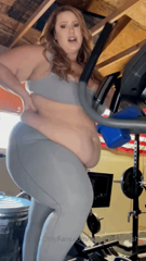 432862622_my-old-workout-routine-available-on-curvage-now-if-you-d_4.mp4