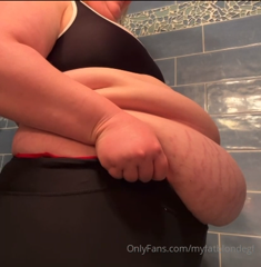645323175_always-love-this-part-just-absurdly-out-of-shape-and-so-com_0.m4v