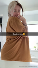 1064813461_just-woke-up-and-decided-to-give-yall-some-ass-claps-hehe_0.mp4