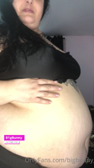 544960741_every-day-i-get-new-stretch-marks-so-sometimes-i-like-to_0.m4v