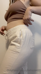 425582682_these-pants-used-to-be-loose-on-me-do-you-think-im-gettin_7.m4v