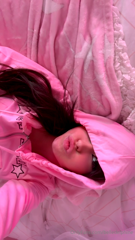 992575155_did-somebody-hear-new-photos-coming-soon-eeeee_0.mp4