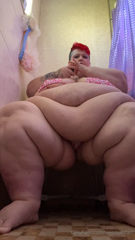 1367673927_hot-new-video-of-my-massively-fat-body-as-i-lather-myself-up_0.mp4