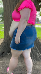 521595703_would-you-come-for-a-sunday-walk-with-me-this-lil-belly-vl_0.m4v