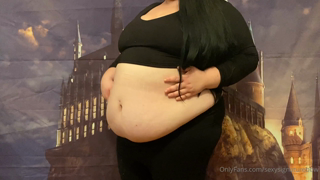 458804439_gobble-gobble-post-thanksgiving-belly_0.m4v