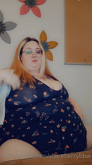575510828_don-t-you-love-it-when-the-fat-receptionist-starts-showing-o_4.m4v