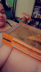 815808926_just-having-a-couple-pizzas_1.mp4
