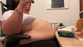 816168583_check-your-dms-to-see-my-new-video-free-bloated-gut_0.mp4