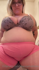 94146144_belly-play-and-then-immediately-to-the-tub-for-a-nice-soak_28.m4v