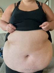 401665006_clothing-try-on-watch-me-struggle-to-put-clothes-on_0.m4v