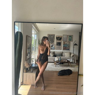 feeling sexy in that 😏_2_de5d.jpg