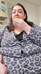 1576417517_happy-fat-tuesday-i-ll-be-enjoying-a-bunch-of-these-creme-br_1.mp4