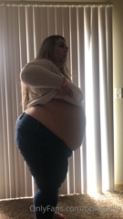 581601456_a-belly-update-bigger-than-ever_1.m4v