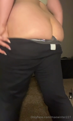 maewinter227_Should_I_replace_this_replace_this_butt_plug_with_your_dick_instead_3164865279.mp4