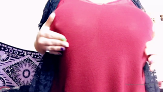 8126754_do-you-like-it-when-i-dont-wear-a-bra-under-my-shirt_0.mp4