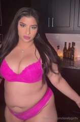 1465748868_purchase-my-videos-so-you-can-support-my-growth_0.mp4