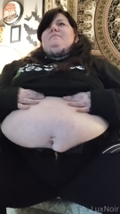 136947142_just-bein-a-piggy_0.m4v