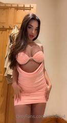 486821904_another-day-another-dress-try-on-thoughts_0.mp4