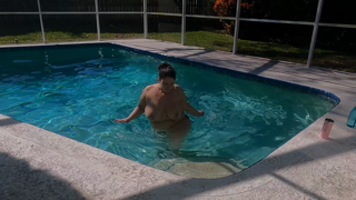 286388862_i-so-desperately-wish-i-was-playing-in-the-pool-with-blownu_0.m4v