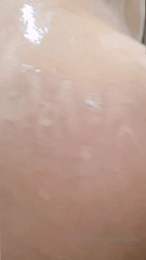 1563887789_quien-para-una-ducha-juntitos-7u7-jijiji_0.mp4