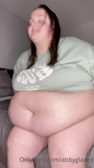 466581234_little-belly-play-after-dinner-the-bed-squeaking-out-of-bre_0.m4v