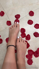 1527836960_where-is-my-feet-lovers-at-tip-on-this-post-and-make-yourse_0.mp4