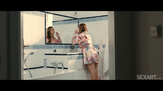 Antonia Sainz 25.12.10 Bath Time.mp4