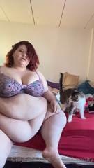 658599256_i-m-able-to-bounce-better-on-this-new-mattress-i-may-have-t_0.mp4