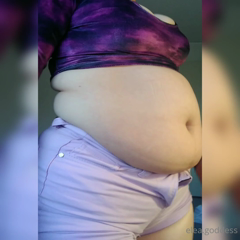 445409813_i-know-i-ve-grown-a-bit-of-a-belly-but-if-i-just-suck-it-in_2.m4v