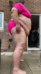 413424413_bikini-belly-dance-wiggle-jiggle-bbw-ssbbw-bikini-dance_0.m4v