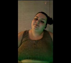 928851416_impromptu-live-stream-eating-dinner-with-summermarshmallow_0.mp4
