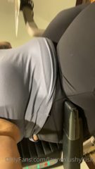 335573360_this-is-so-fucking-hot-look-at-how-huge-i-am-in-this-examin_0.mp4