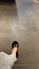 319739481_picking-up-some-dinner-thought-id-give-the-workers-a-lit_0.m4v