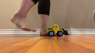 29328849_this-toy-had-no-chance-bigfeet-size15s-bigsoles-crush_0.m4v