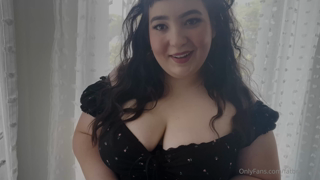 650821580_mommy-s-fat-pet-piggy-aren-t-you-just-the-perfect-little_0.m4v
