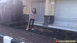 asd-2017-12-02-bali-indonesia-white-Cecylia – December 2, 2017.mp4