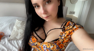147507175_Big boobs energy_08_09c40d66-b48a-45d9-a1f9-b624134fdbdf.m4v