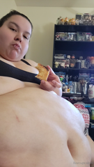 967405245_i-made-a-whole-box-of-breakfast-toaster-strudels-here-s-a-l_0.mp4