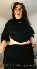 184191089_i-dont-know-what-you-would-call-these-but-sexy-granny-pants_0.m4v