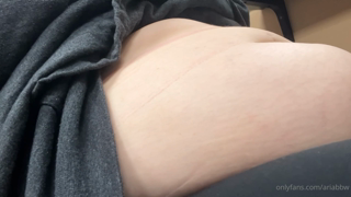866874962_jfc-i-am-looking-massive-at-my-desk-this-morning-so-doughy_4.mp4