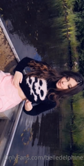 31785581_i-started-my-outdoor-adventure-today-and-i-found-a-lil-boat_25.m4v
