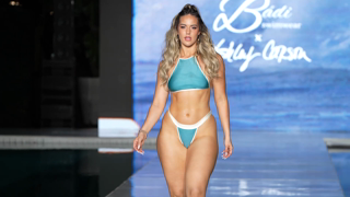Marrisa Dubuois in Bikini 4k SLOW MOTION Miami Swim Week 2026.mp4