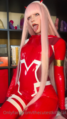 289631368_zero-two-coming-up_2.m4v
