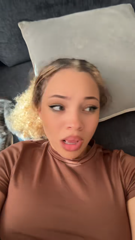 2025-10-29_@alexsiadiamonique_7566739936502680862.mp4
