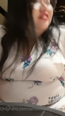 44335725_quick-belly-flashing-in-public_0.m4v