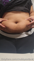 699453796_bout-to-stuff-my-belly-with-some-mcdonalds_9.mp4